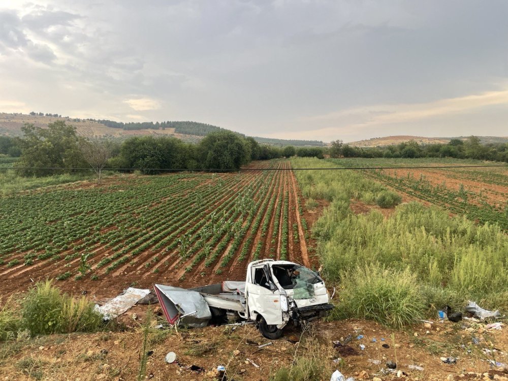 Gaziantep’te tarım işçilerini taşıyan kamyonet devrildi: 1 ölü, 22 yaralı