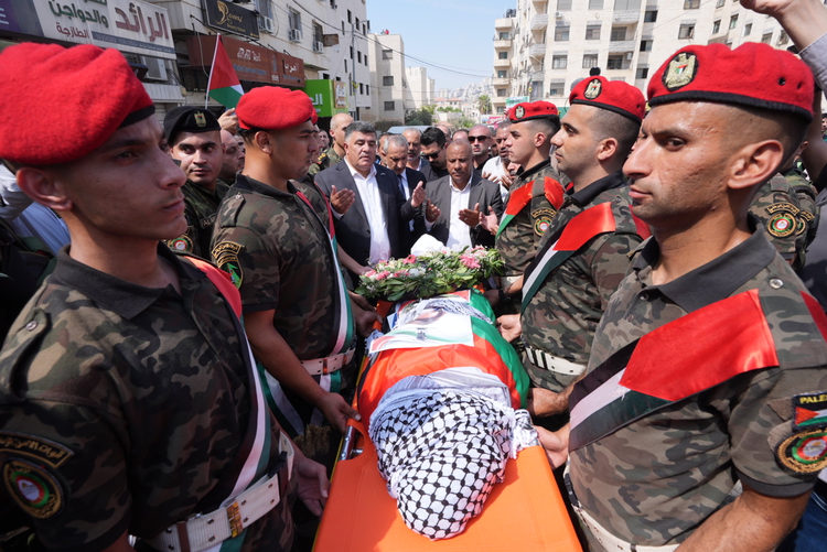 filistinde-israil-askerlerince-oldurulen-turk-aktivist-eygi-icin-cenaze-toreni-duzenlendi.jpg