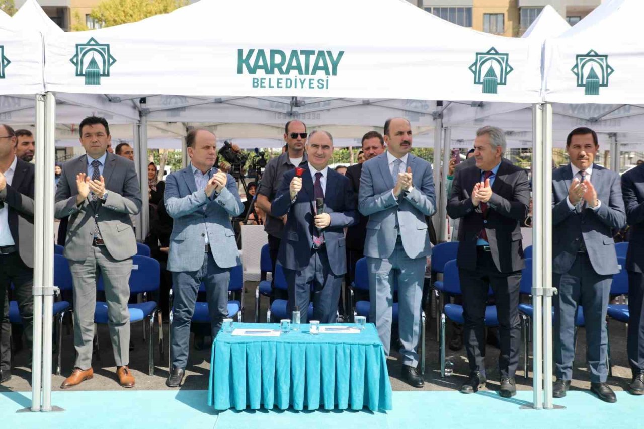 konyada-491-bin-291-ogrenci-yeni-egitim-ogretim-yilina-basladi-4.jpg