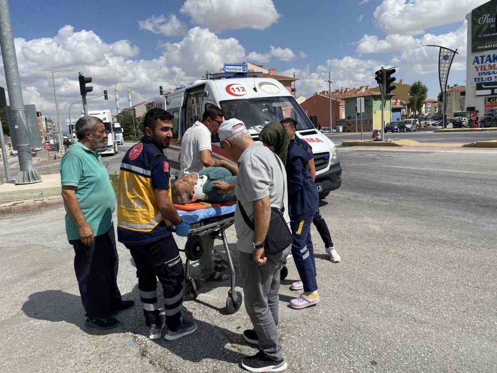 Konya’da kamyonet, yaşlı adama çarptı