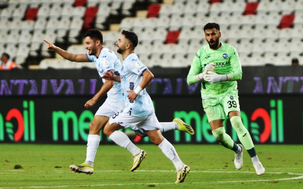 Antalyaspor, Adana Demirspor'u 2-1 yendi