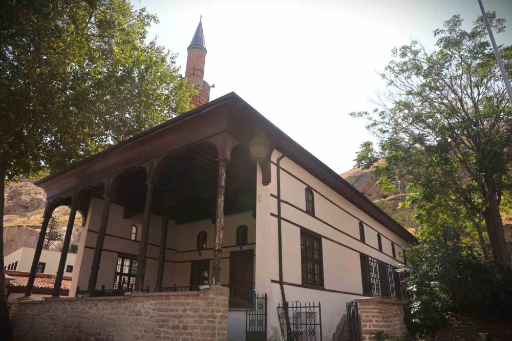 Konya'da Osmanlı döneminden kalan tarihi yapı: Çay Camii