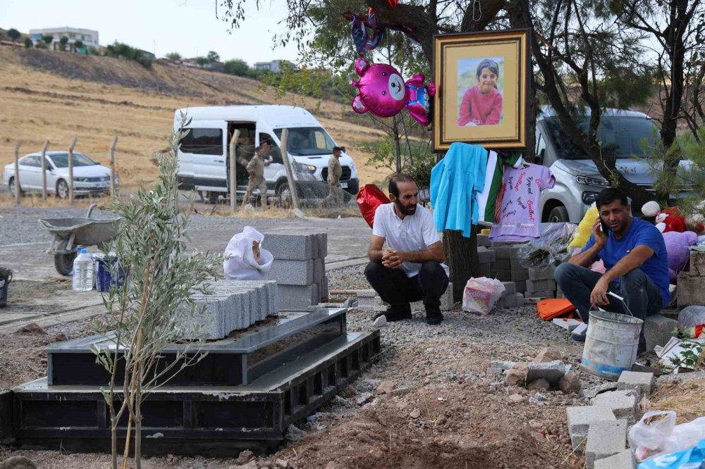 Narin Güran'ın mezarı yapıldı