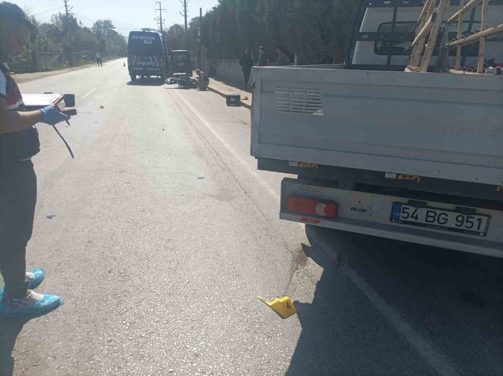 20 yaşındaki motosikletli genç kız kazada öldü