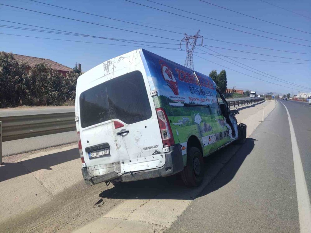 Afyonkarahisar-Konya kara yolunda kaza: 1 ölü, 2 yaralı