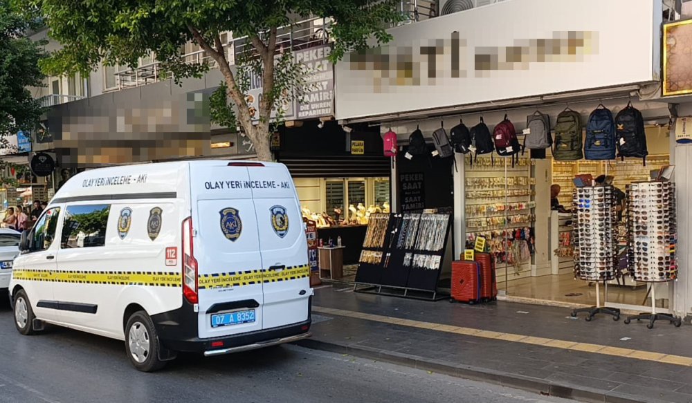 Antalya'da genç kız, arkadaşının evinde ölü bulundu