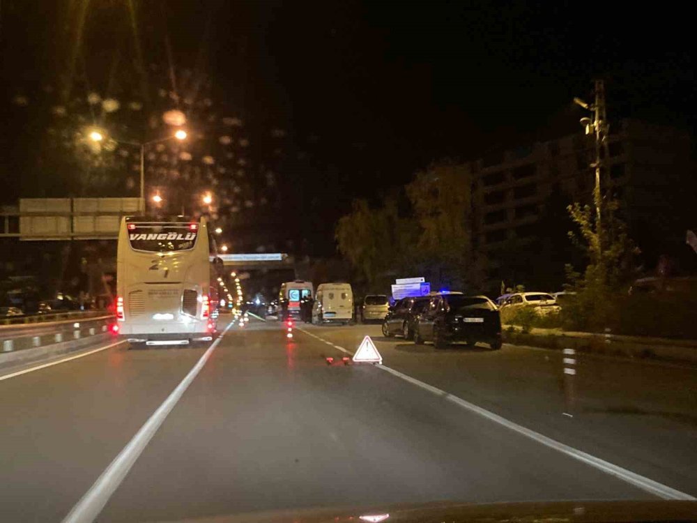 Bayburt’ta trafik kazası: Sürücü hayatını kaybetti