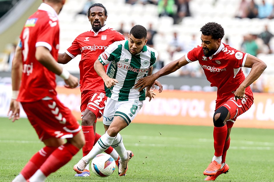 rekabette-konyaspor-onde-001.jpg