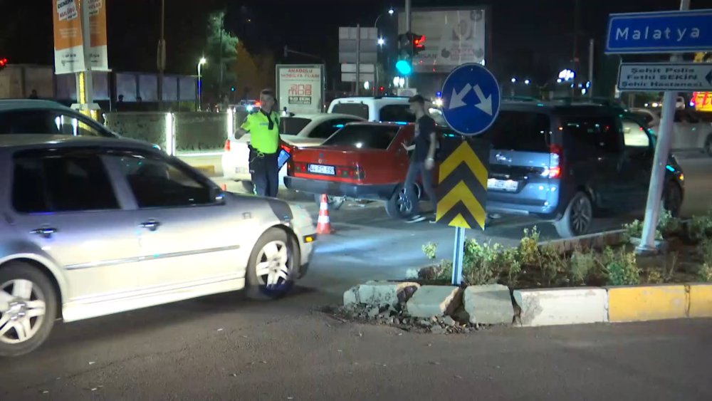 Elazığ'da kaza sonrası bıçaklı kavga; 2 yaralı