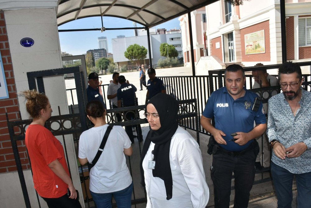 İzmir'de ilkokuldaki cinsel taciz iddiasında temizlik görevlisi yeniden gözaltında