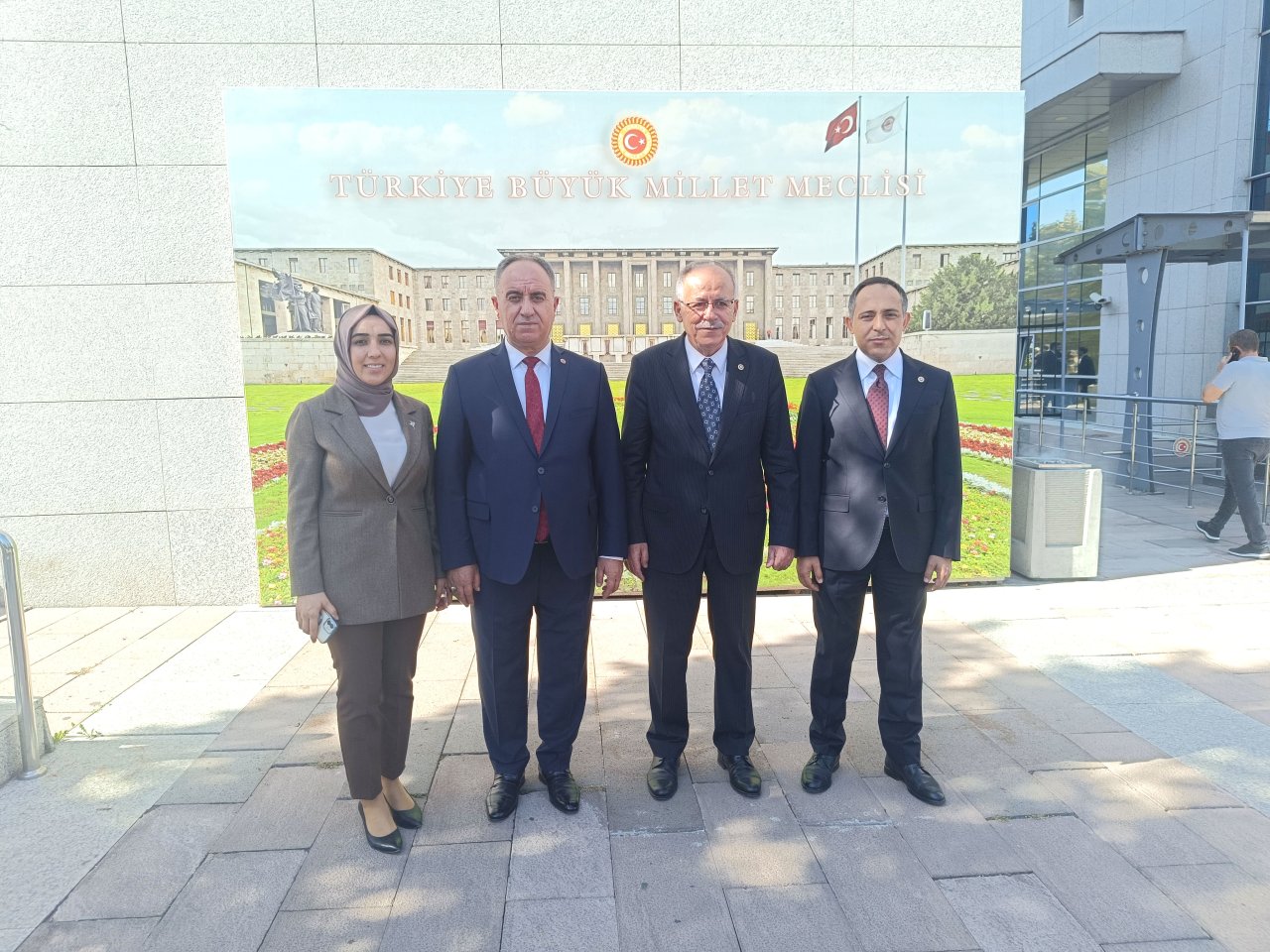 mhp-konya-teskilatindan-bahceliye-ziyaret-2.jpg