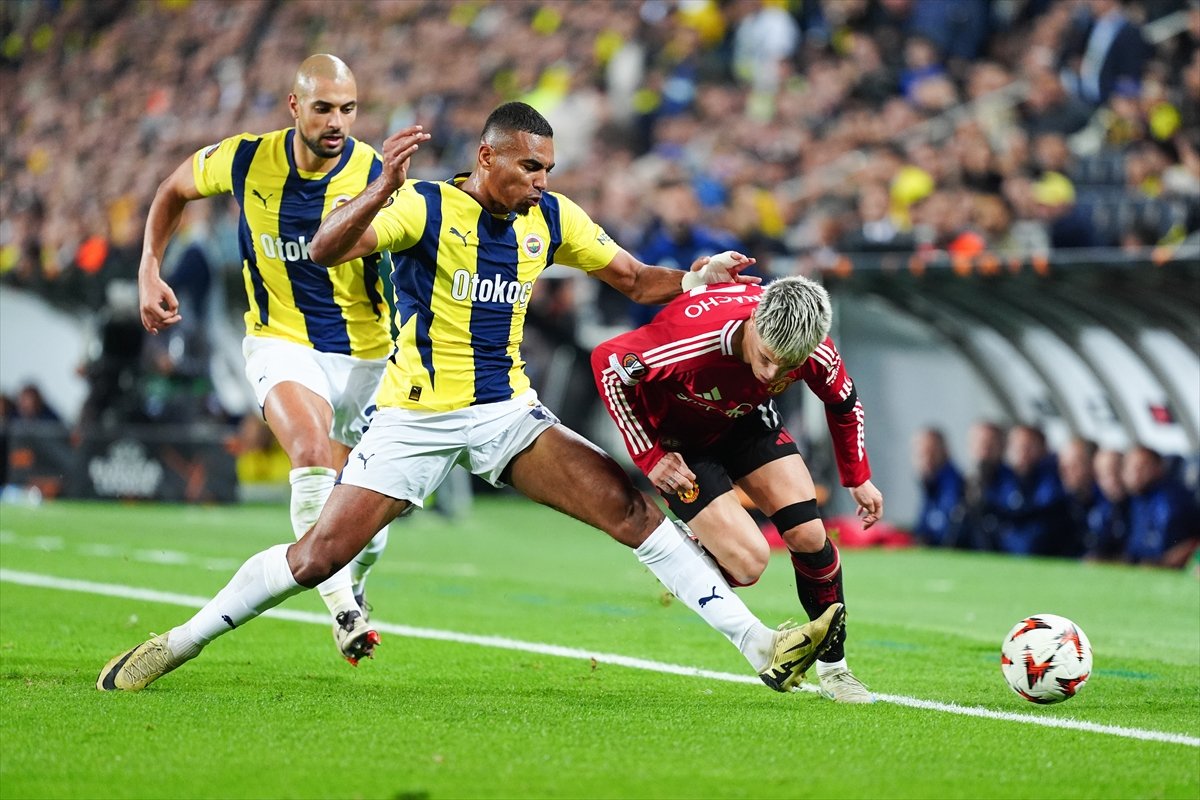 fenerbahce-manchester-united-2.jpg