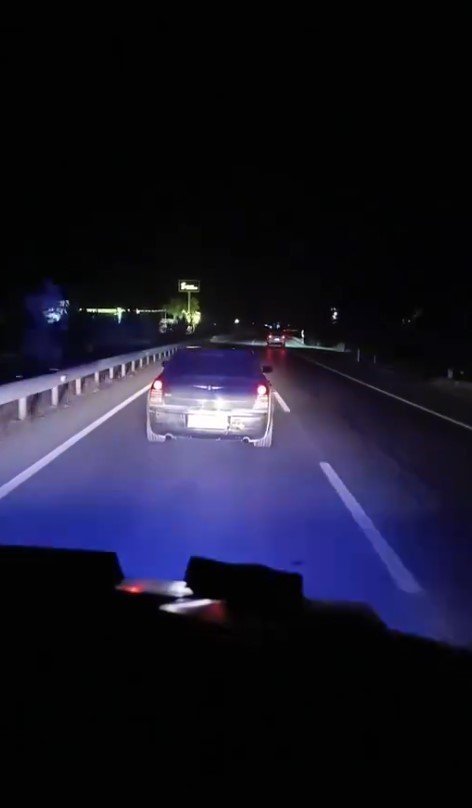 Ambulansa yol vermeyen sürücü tutuklandı