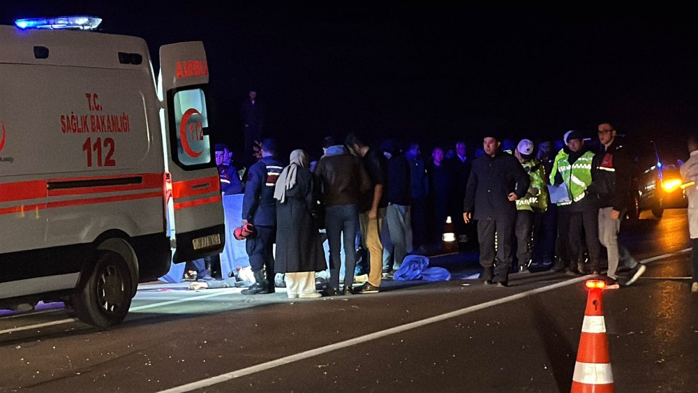 Bartın'da, otomobilin çarptığı belediye işçisi öldü