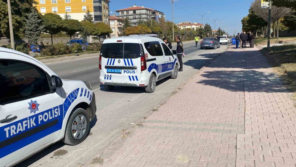 Konya'da otomobilin çarptığı kadın hayatını kaybetti