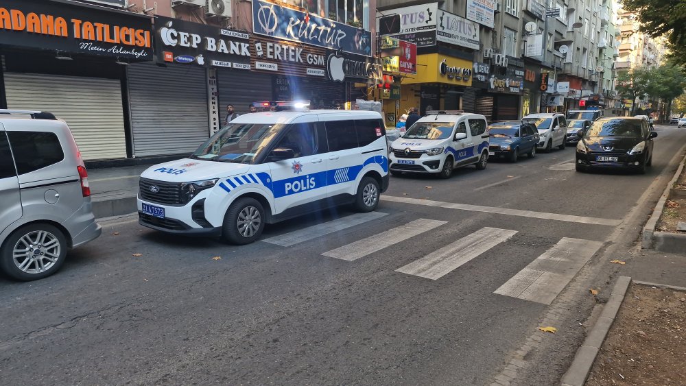 Diyarbakır'da Ekmek Fırınında Soygun: 3 Yaralı, Şüpheli Tutuklandı