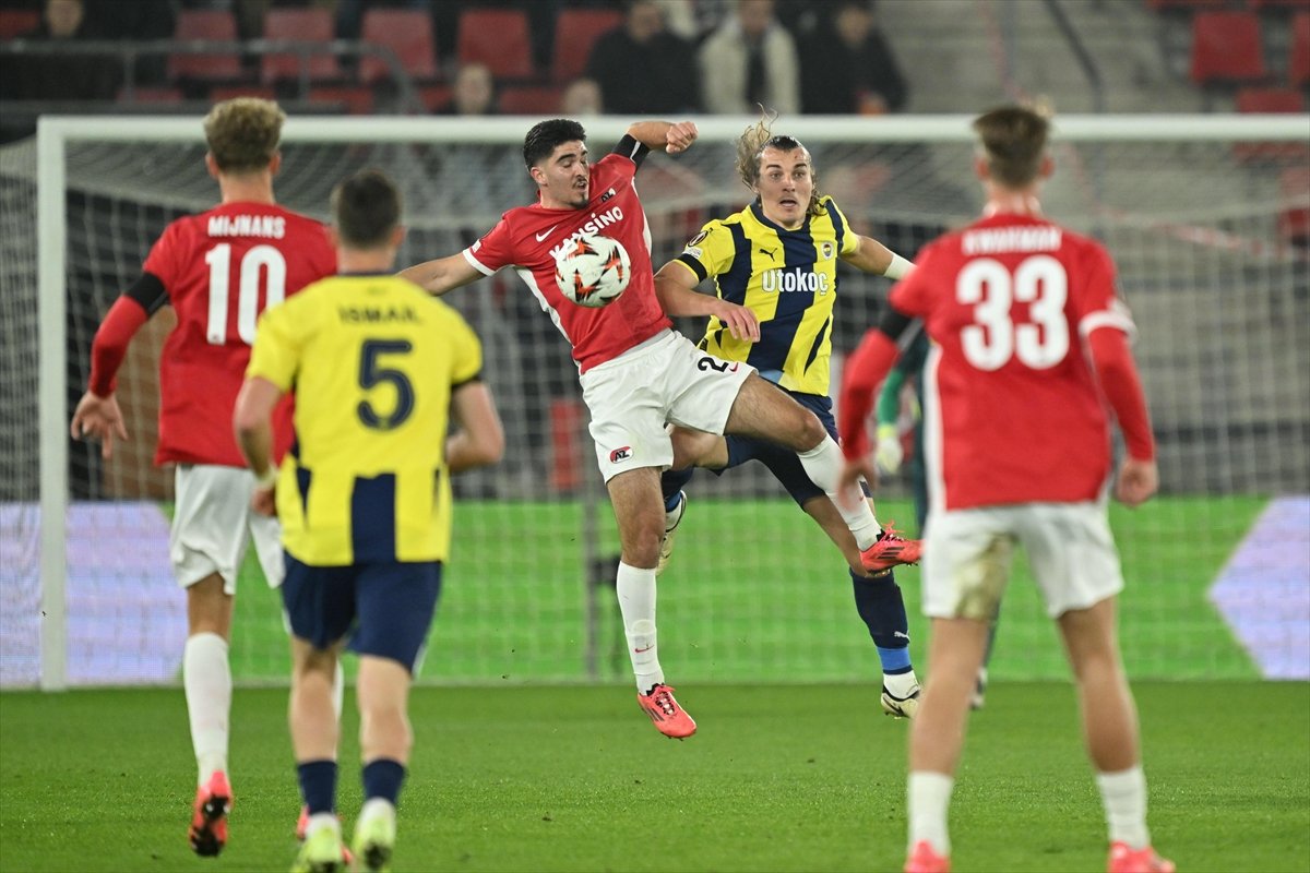 az-alkmaar-fenerbahce-2.jpg