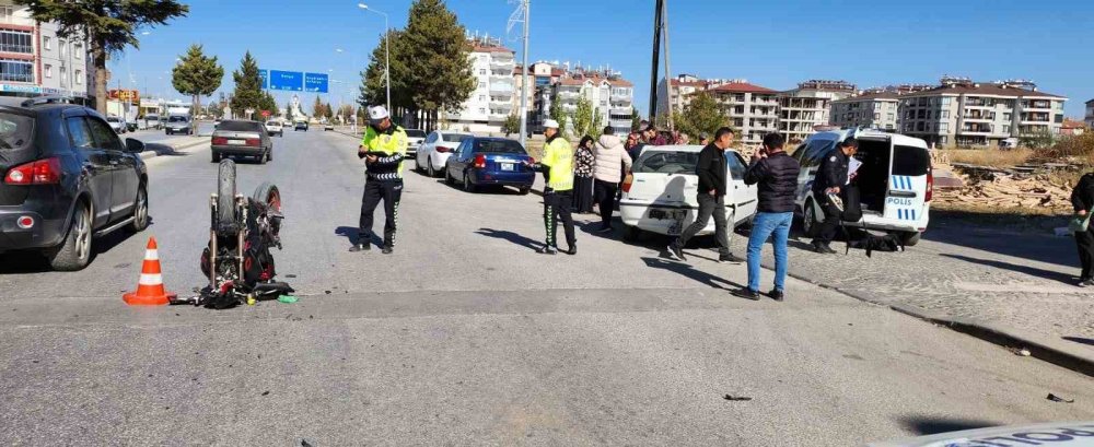 Konya’da otomobile arkadan çarpan motosikletin sürücüsü ağır yaralandı