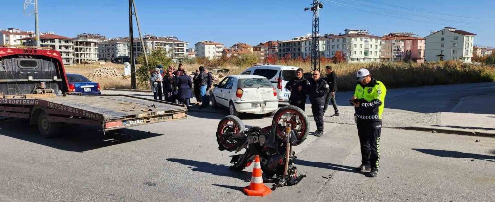 Konya’da otomobile arkadan çarpan motosikletin sürücüsü ağır yaralandı