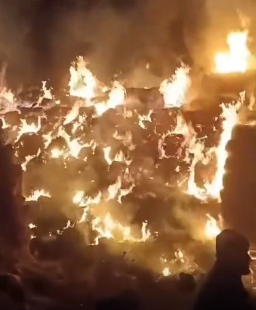 Konya’da 3 bin saman balyası kundaklandı