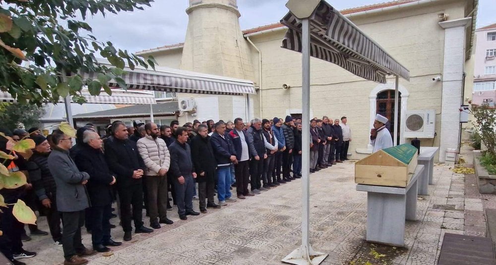 Tekirdağ'da evde tabanca ile vurulan 2 kız çocuğu defnedildi