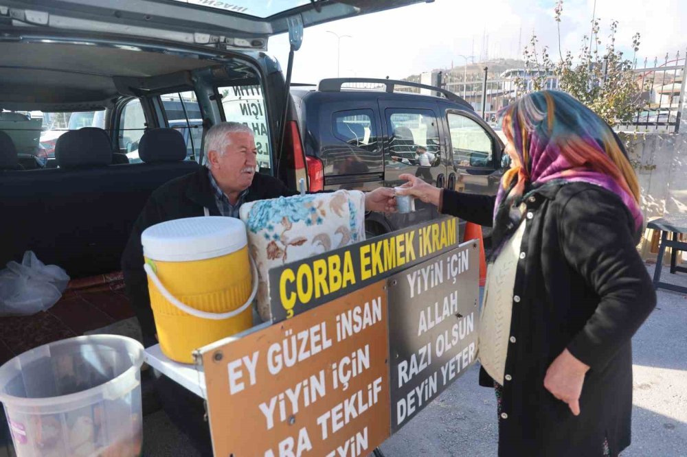 Konya'da ücretsiz çorba ikramı! Bir tek amacı var