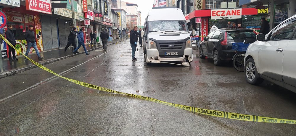 Ağrı'da husumetli aileler arasında silahlı kavga: 5 yaralı