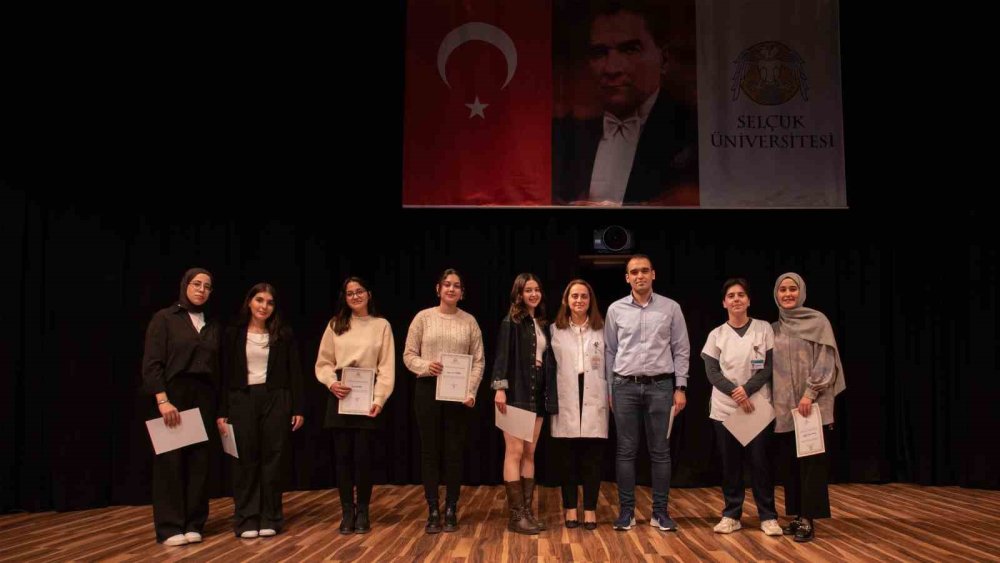 Geleceğin diş hekimleri, Konya'da mesleğe ilk adımlarını attı