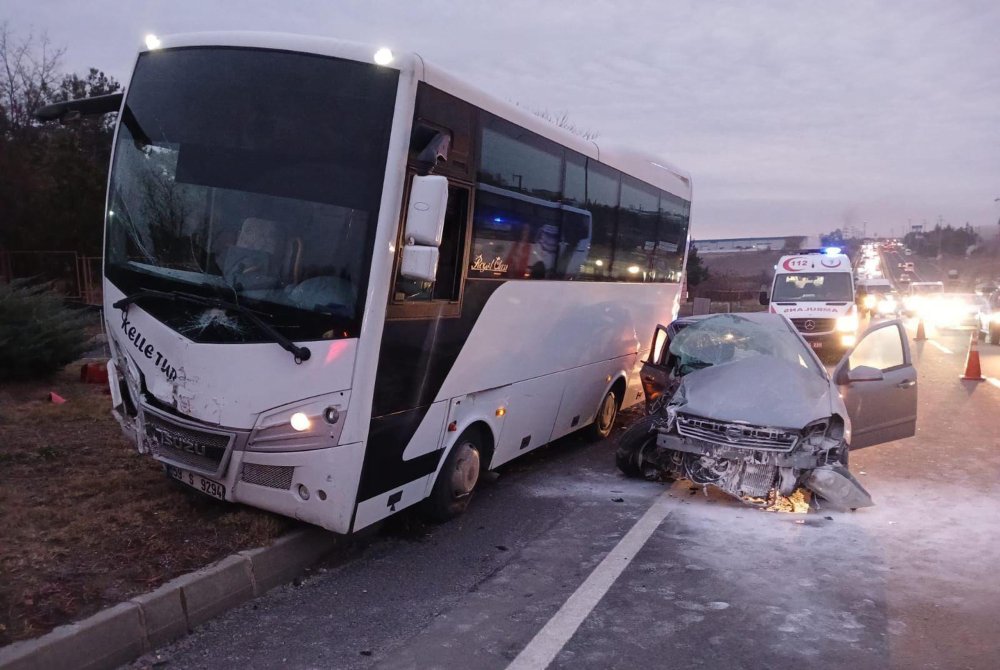 Tekirdağ'da otomobil, servis midibüsüyle çarpıştı: 1 ölü, 5 yaralı