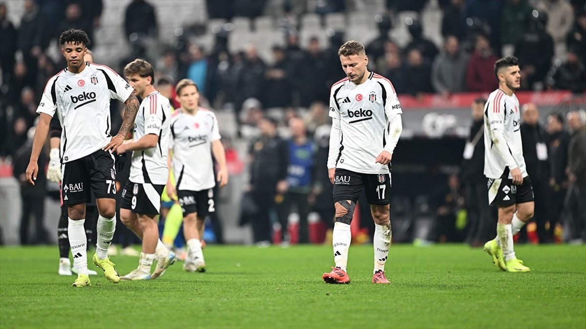 besiktas-son-4-sezonun-en-kotu-donemini-yasiyor-4.jpg