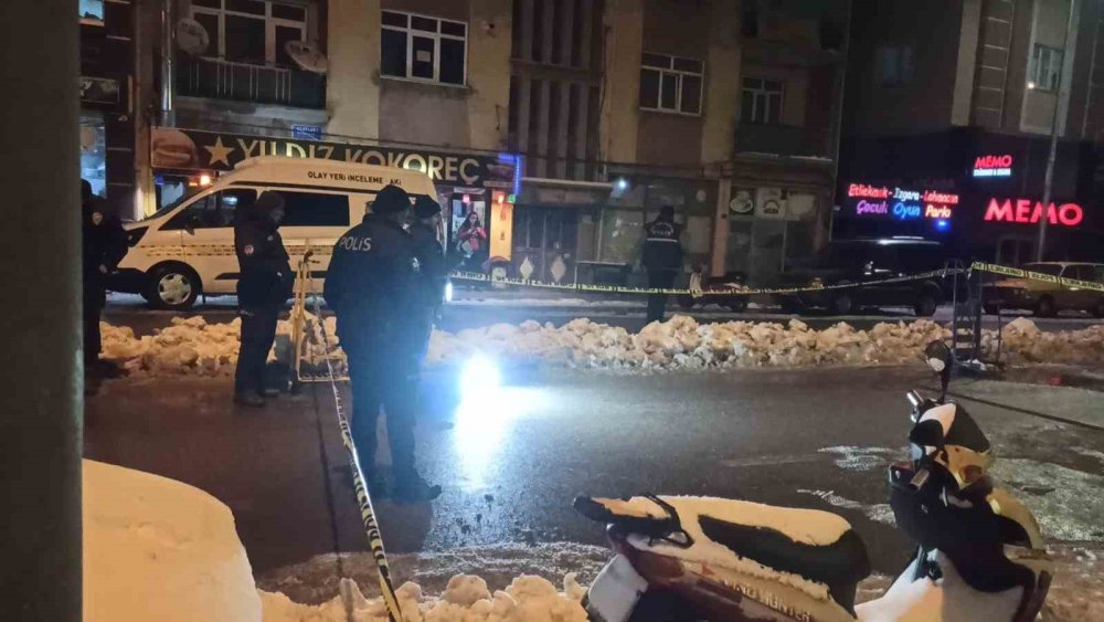 Konya'da cadde ortasında ateş edip yaraladı