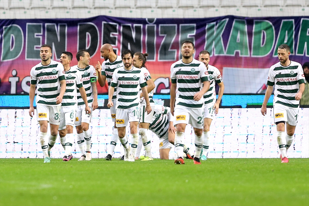 konyaspor-onde-goturuyor-2.jpg