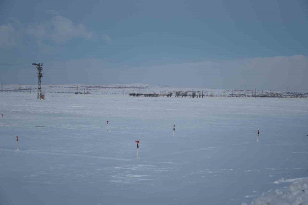 Konya Ovası’nda kar yağışı rekolte umutlarını arttırdı