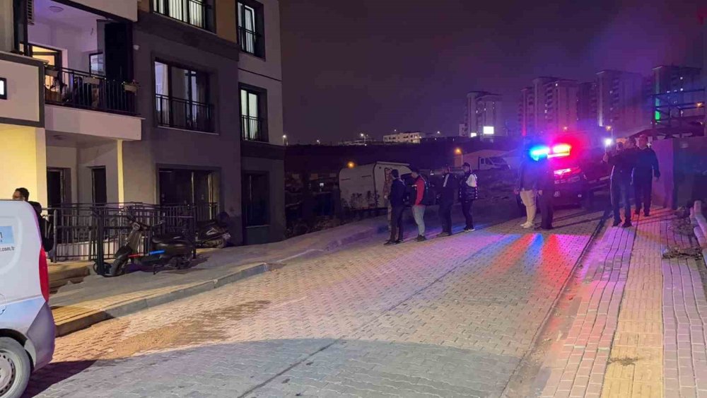 Hatay'da anne ile 3 çocuğu evlerinde ölü bulundu