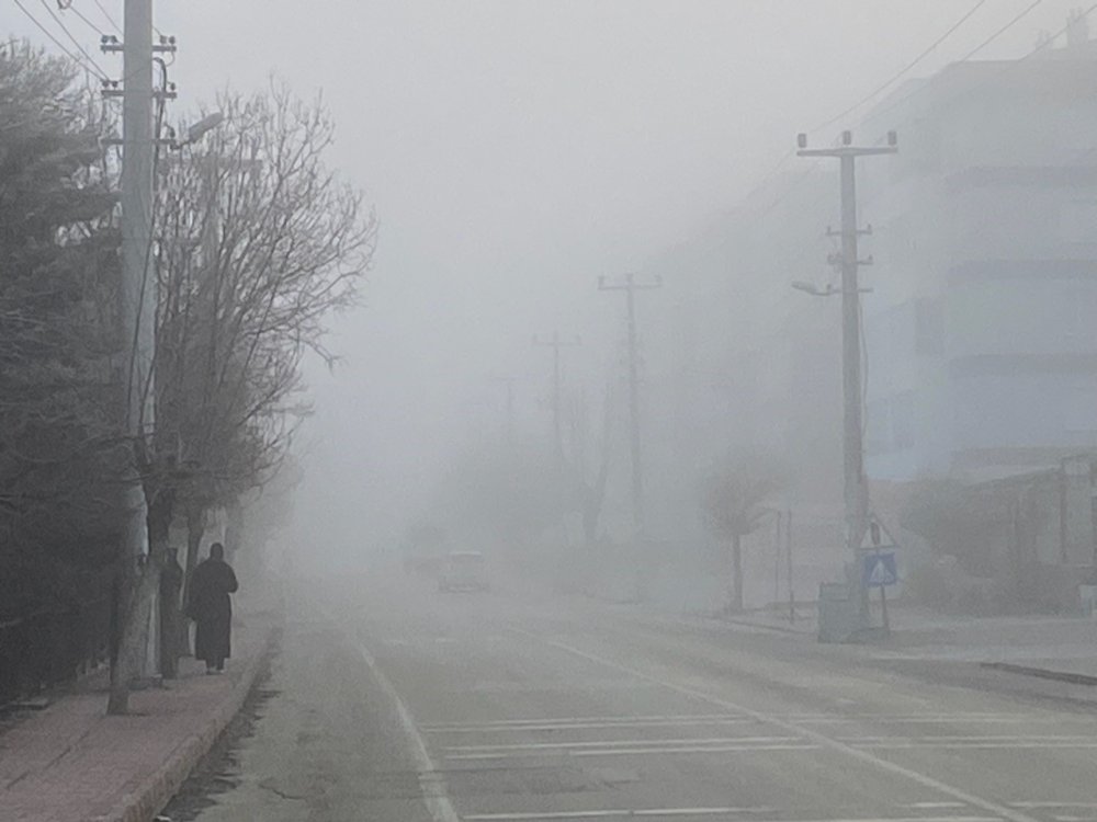 Konya'da bu yola dikkat! Yoğun sis etkili oluyor