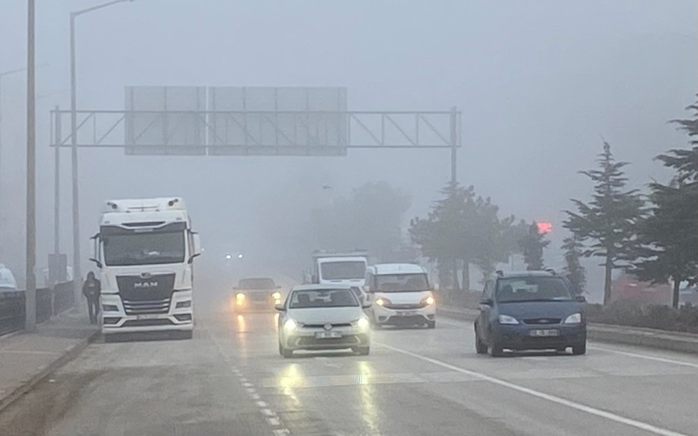 Konya'da bu yola dikkat! Yoğun sis etkili oluyor