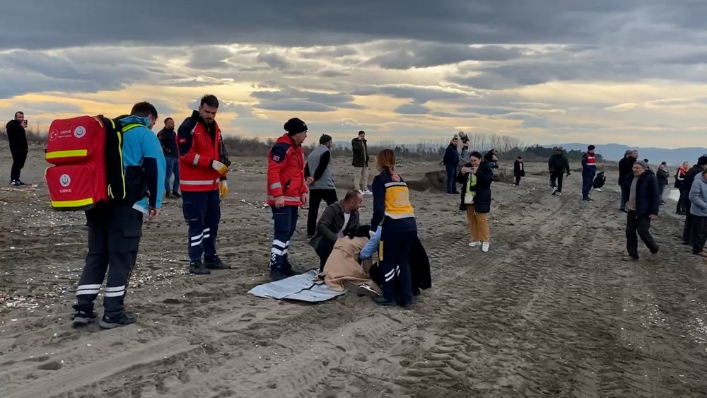 Samsun'da kayıp amatör balıkçıları arama çalışmaları sürüyor