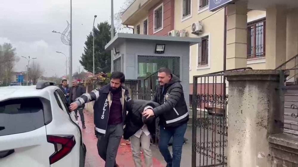 Sakarya’da dehşet: 3 ay önce evlendiği eşini ağır yaraladı