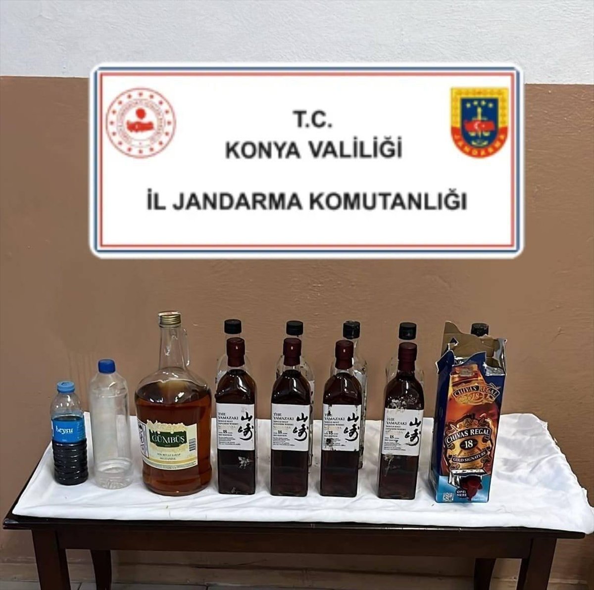 konyada-17-litre-kacak-alkol-ele-gecirildi.jpg