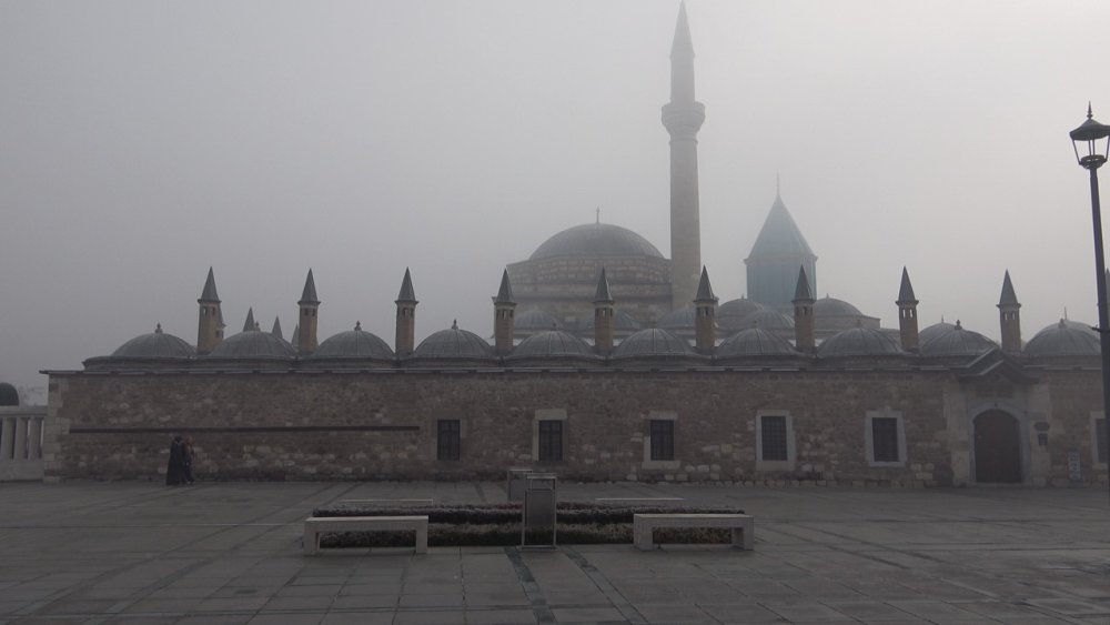 Konya’da yoğun sis etkili oldu