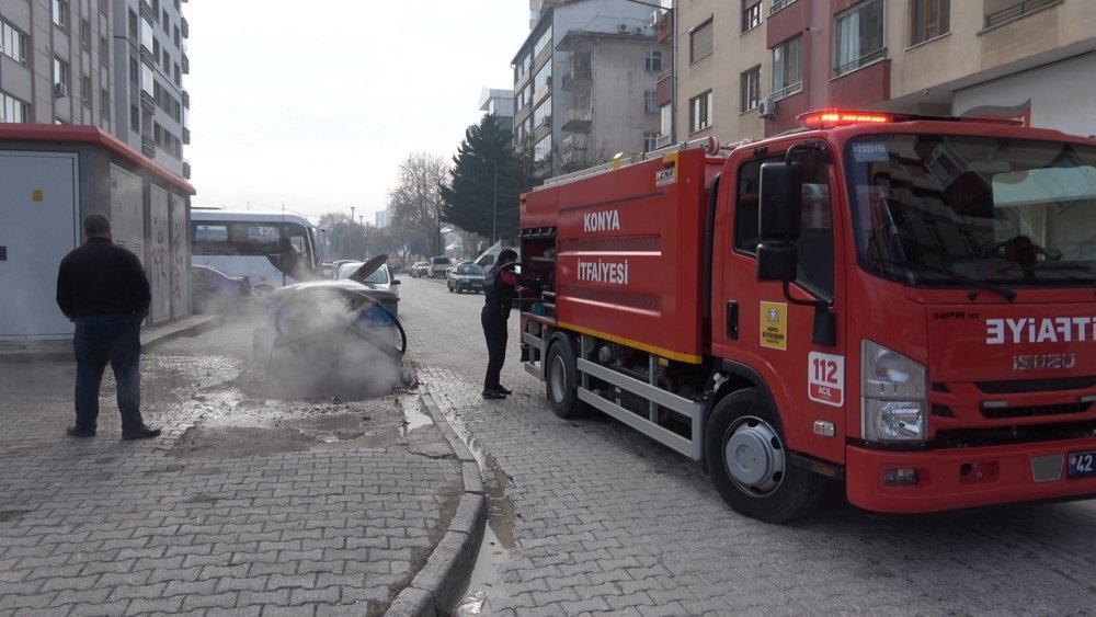 Konya merkezde çöp konteynerinde yangın