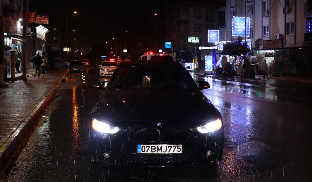 Hareketsiz yatan sürücü için ekipler seferber oldu; bakın ne ortaya çıktı