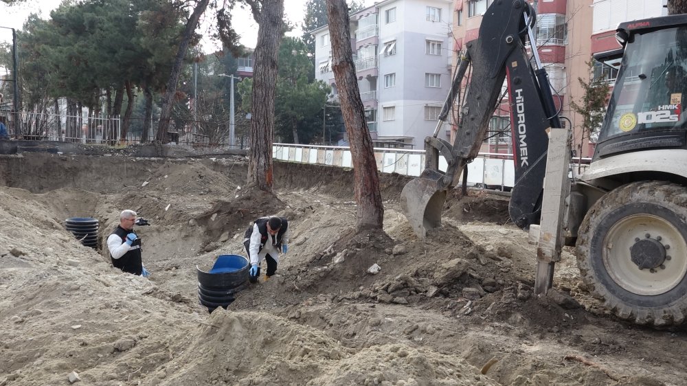 Kazıda insan kemikleri bulundu