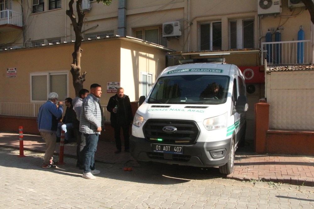 Adana'da kadın cinayeti... 2 çocuk annesi Gamze hayatını kaybetti