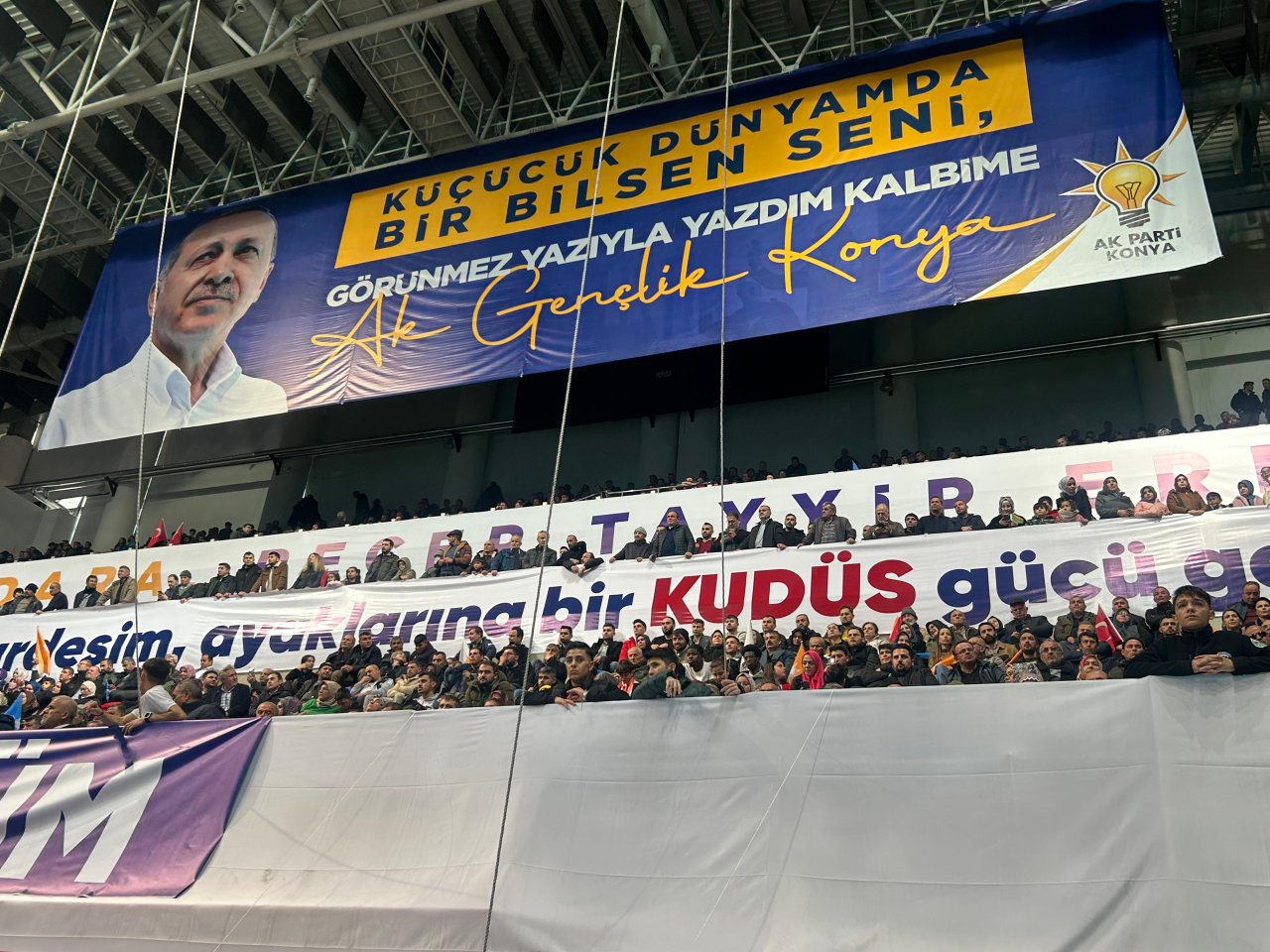 cumhurbaskani-erdogan-konyada-coskuyla-karsilandi-4.jpg