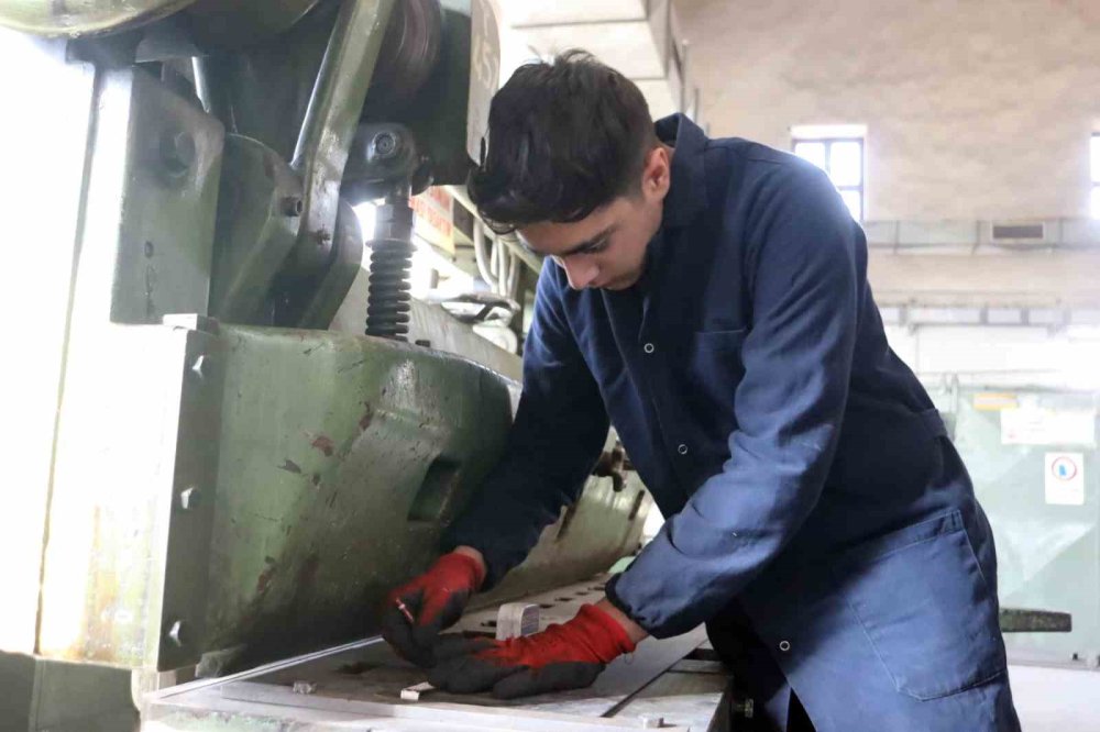 Mezunlarını 'patron' yapan okul!