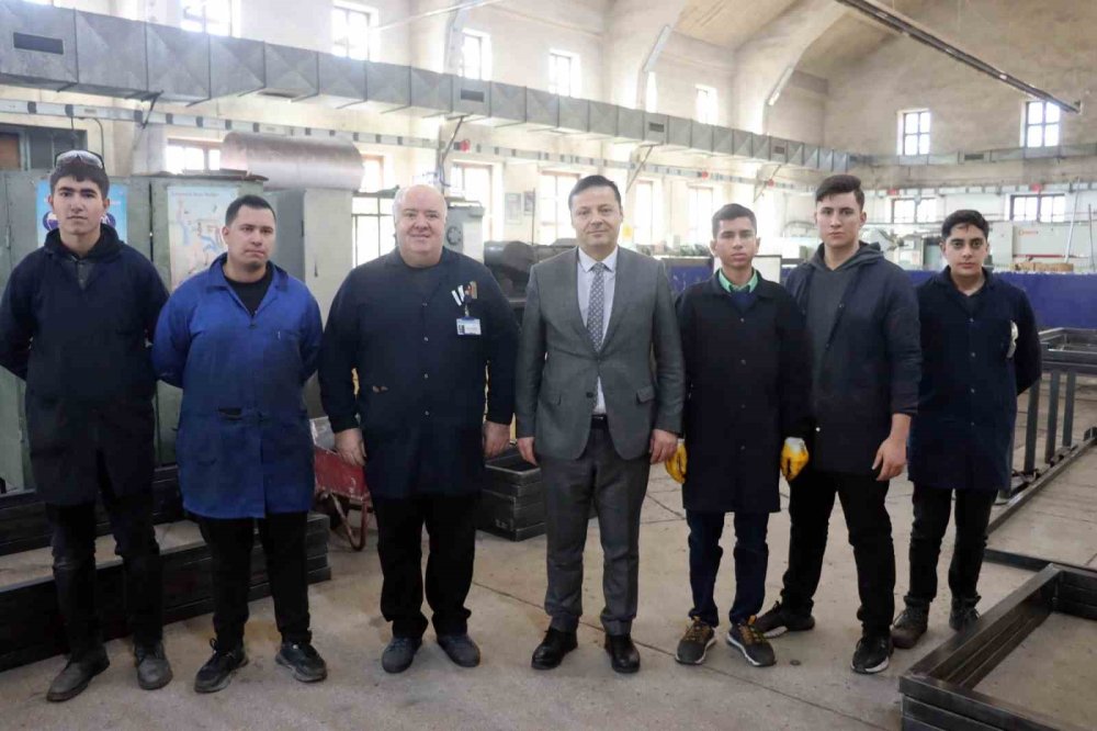 Mezunlarını 'patron' yapan okul!