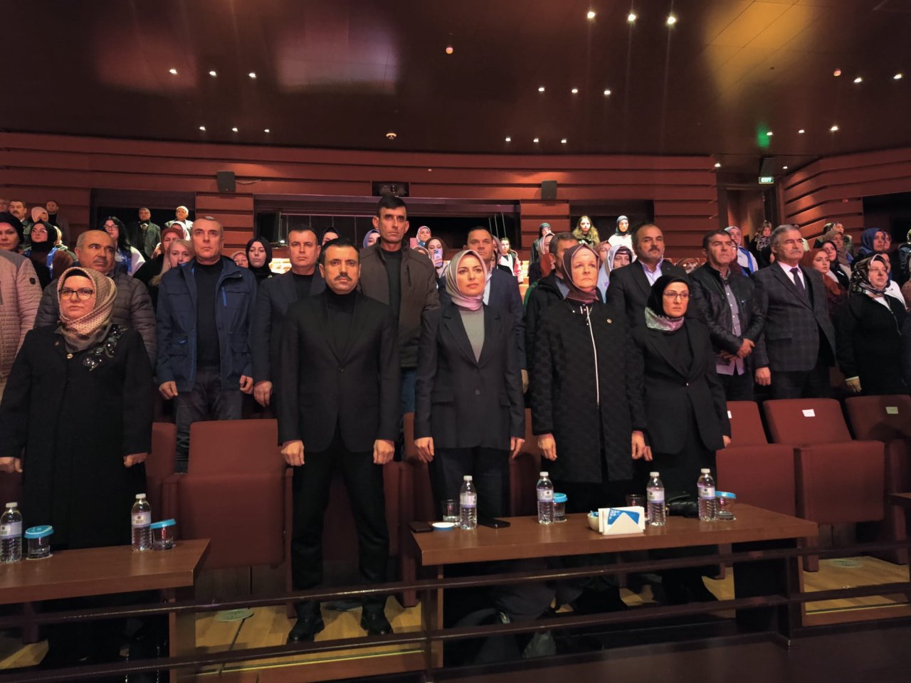 ak-parti-konya-kadin-kollari-kongresinde-birlik-beraberlik-vurgusu-1.jpg