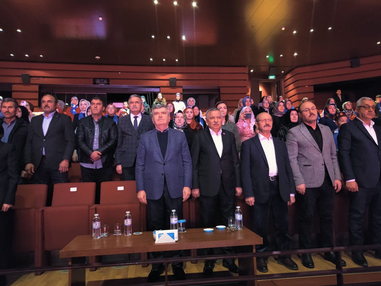 ak-parti-konya-kadin-kollari-kongresinde-birlik-beraberlik-vurgusu-2.jpg