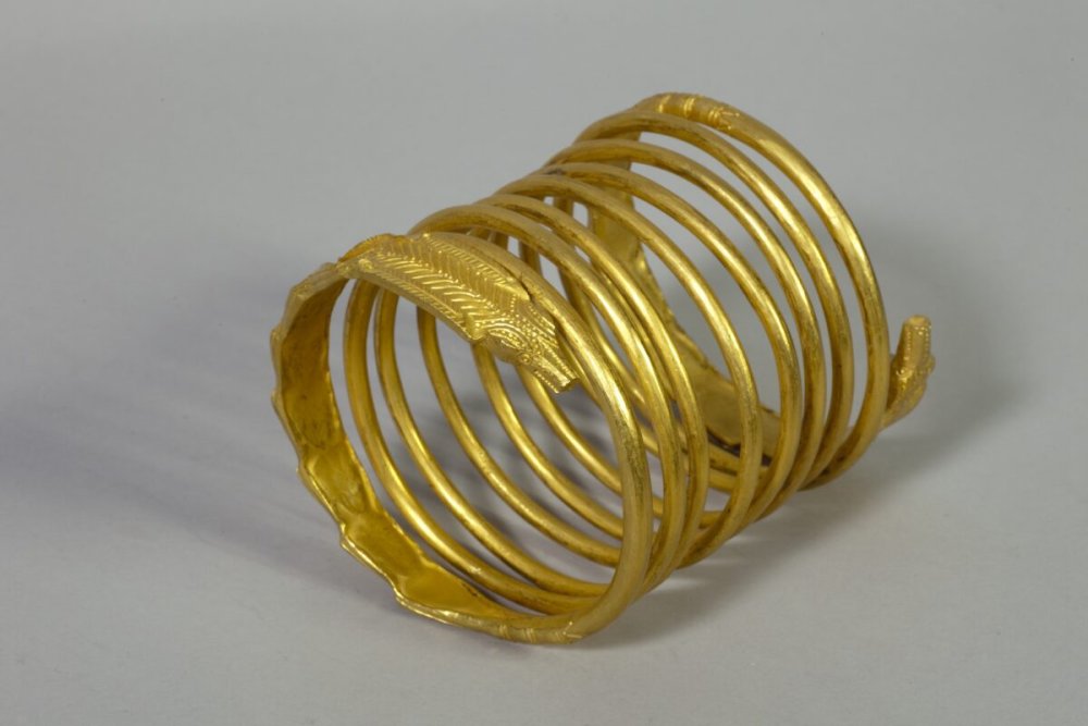 En değerli eserleri çalındı!